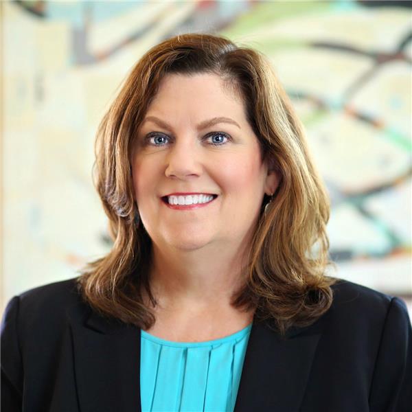 Vivian Plein Real Estate Agent