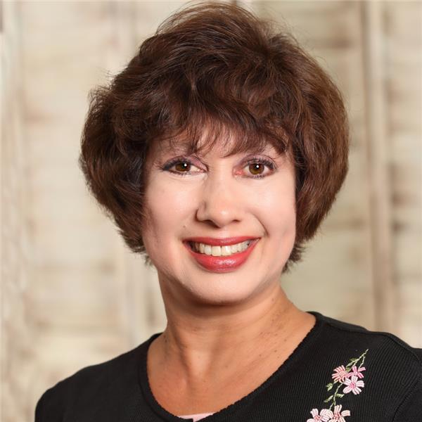 Sabrina Fernando Real Estate Agent